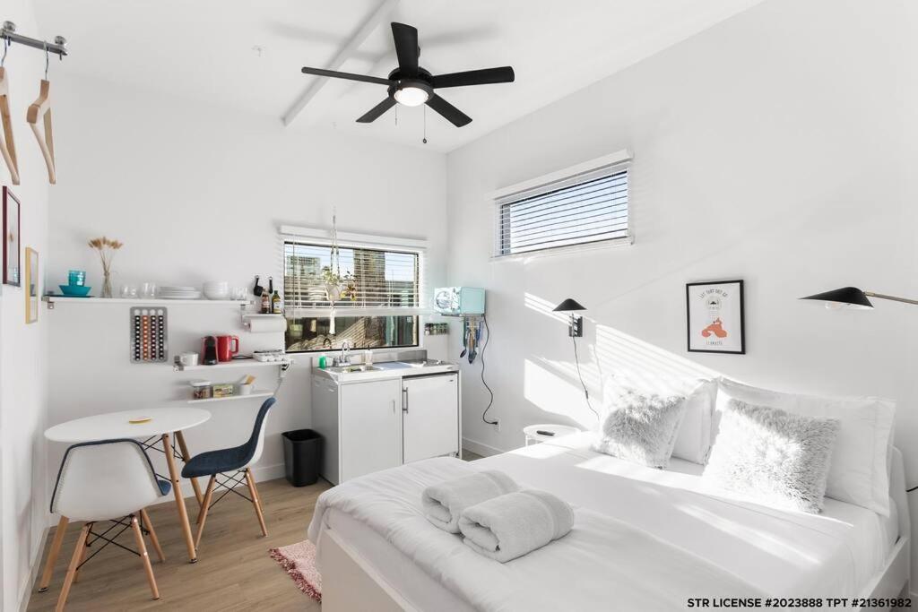 סקוטסדייל Micro Studio With Balcony & Pool View - Walk To Ot מראה חיצוני תמונה